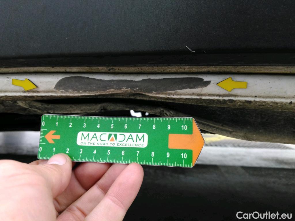  Renault  Trafic  Fourgon L1H1 3T Grand Confort 2.0 dCi 130CV BVM6 E6d #24