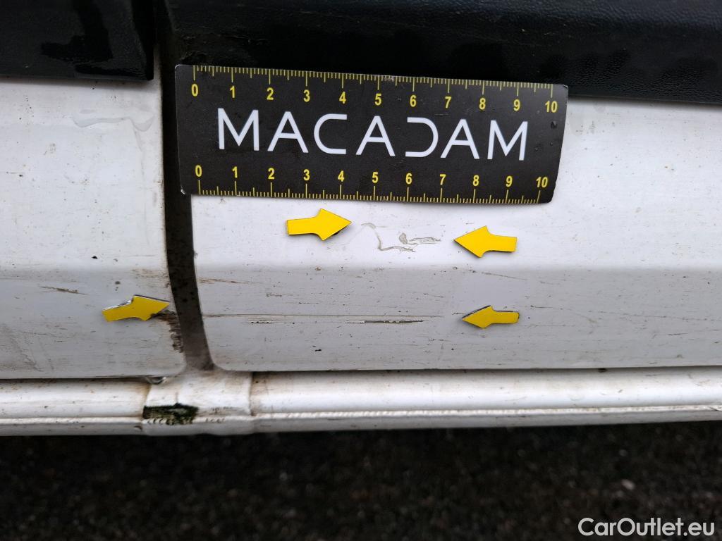  Volkswagen  Crafter  Fourgon Fourgon 35 mittlerer Radstand mit Hochdach FWD 2.0 140CV BVM6 #47