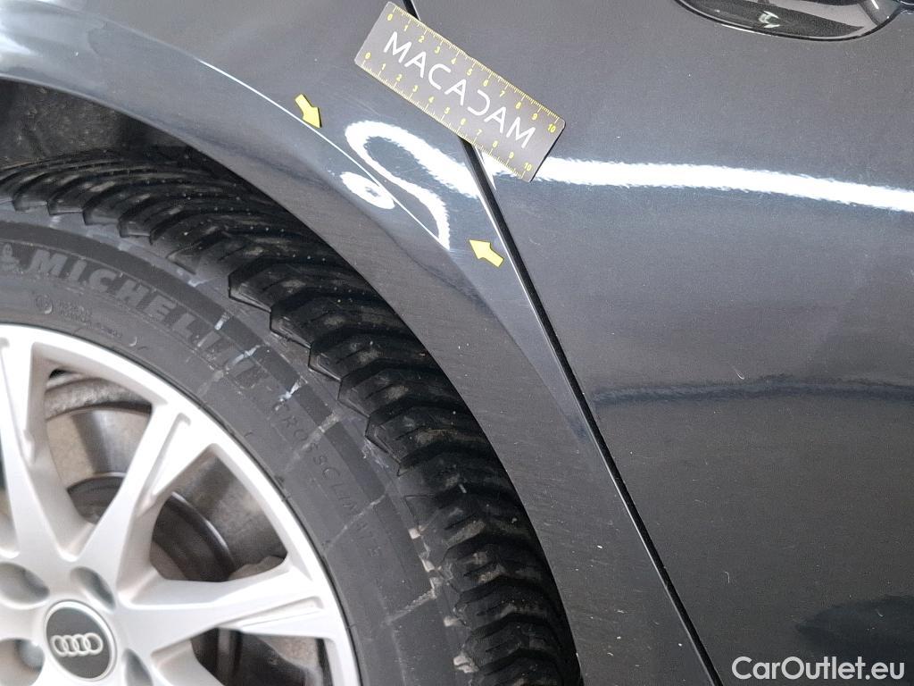  Audi  A4  Avant 30 TDI Business Line 2.0 TDI 135CV BVA7 E6d #2