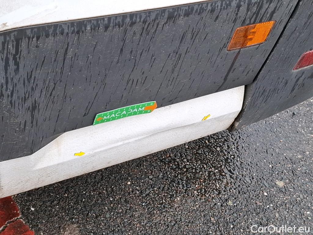  Volkswagen  Crafter  Fourgon Fourgon 35 mittlerer Radstand mit Hochdach FWD 2.0 140CV BVM6 #11