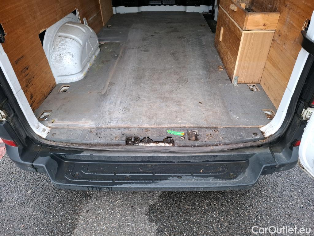  Volkswagen  Crafter  Fourgon Fourgon 35 mittlerer Radstand mit Hochdach FWD 2.0 140CV BVM6 #25