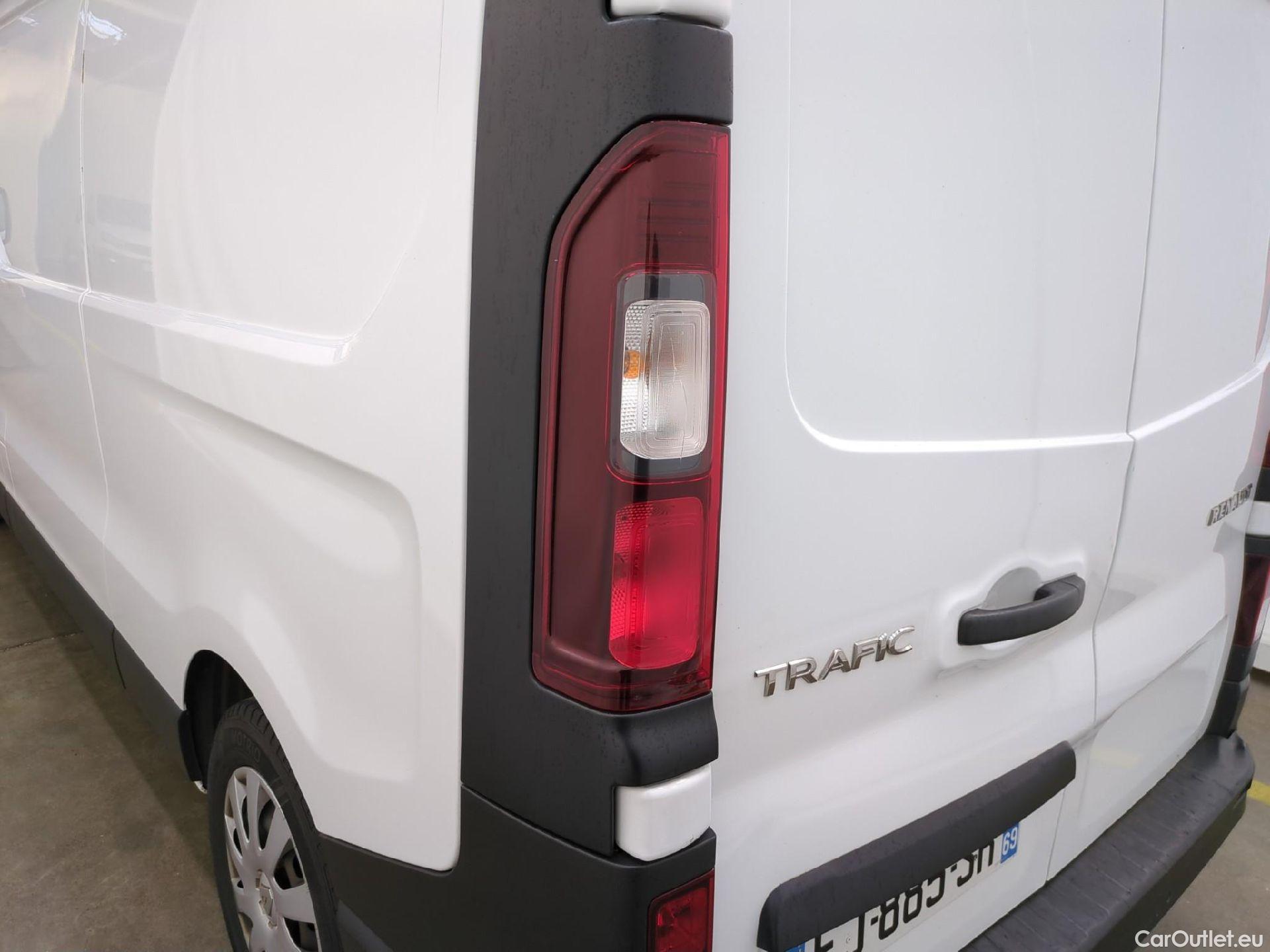  Renault  Trafic  III Fourgon Grand Confort L2H1 1200 1.6 dCi 125CV BVM6 E6 #26