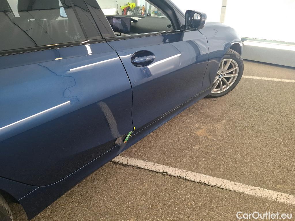  Bmw  Serie 3 BMW Série 3 Touring / 2022 / 5P / Break 316d 122ch Business Design BVA8 #41