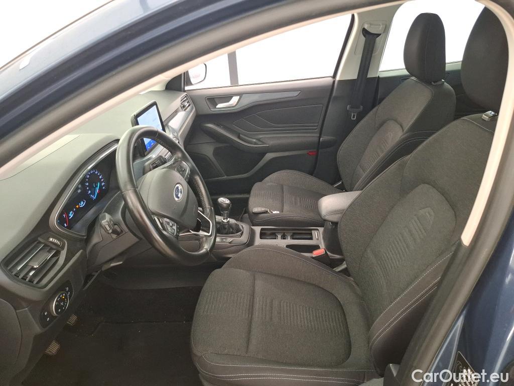  Ford  Focus FORD  SW / 2018 / 5P / Crossover 1.0 Flexifuel hybrid 125 Active Business #29