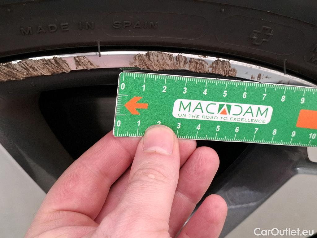  Ford  Focus FORD  SW / 2018 / 5P / Crossover 1.0 Flexifuel hybrid 125 Active Business #21