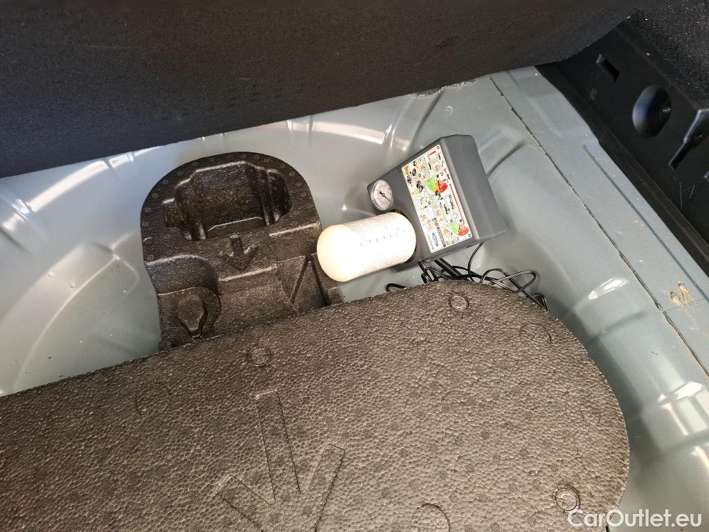  Ford  Focus FORD  SW / 2018 / 5P / Crossover 1.0 Flexifuel hybrid 125 Active Business #28