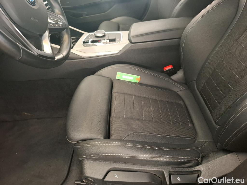  Bmw  Serie 3 BMW Série 3 Touring / 2022 / 5P / Break 316d 122ch Business Design BVA8 #28