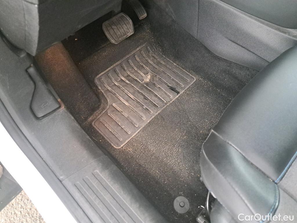  Citroen  C4  Berline Feel Pack 1.5 BlueHDI 130CV BVA8 E6d #16