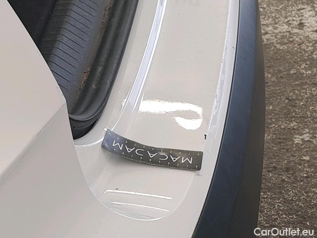  Citroen  C4  Berline Feel Pack 1.5 BlueHDI 130CV BVA8 E6d #7