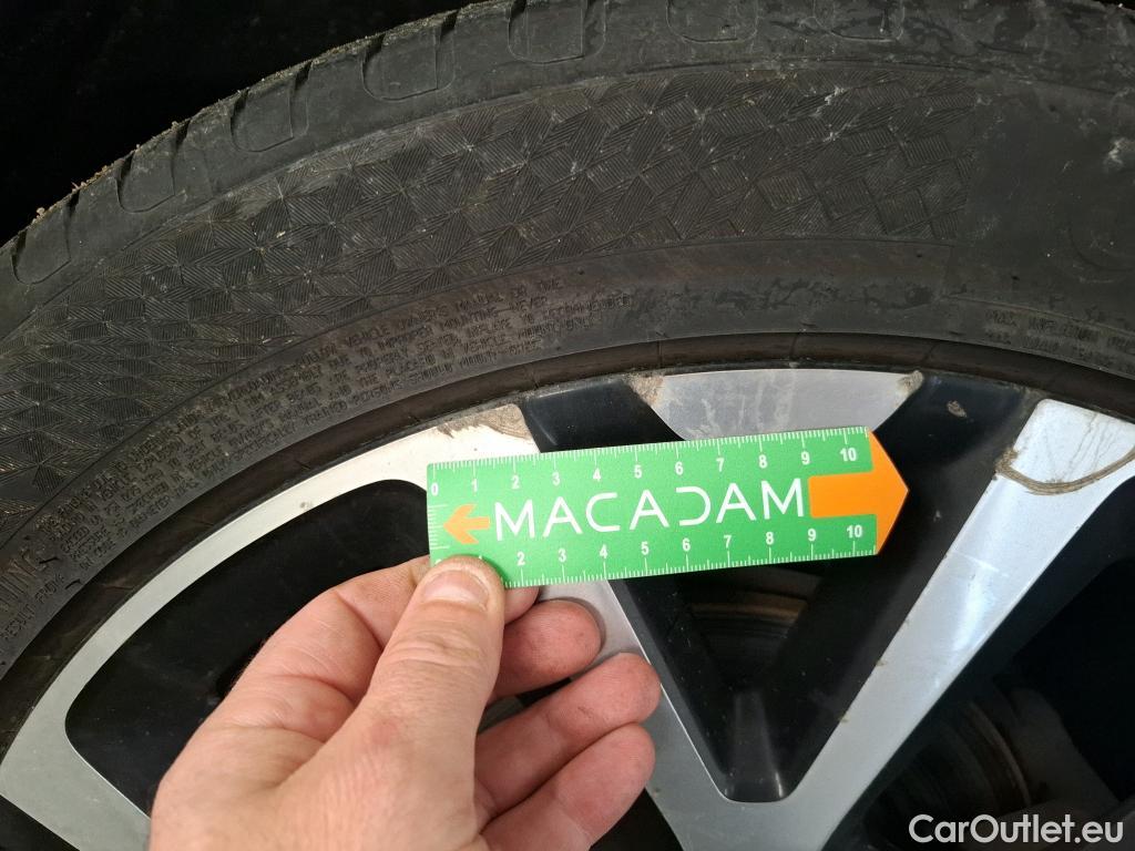  Citroen  C5 CITROEN  Aircross / 2018 / 5P / SUV Hybrid 225 ë-EAT8 Shine Pack #2