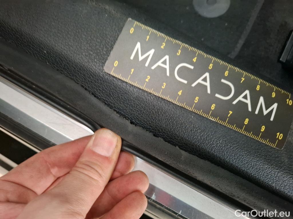  Audi  A4  Avant 30 TDI Business Line 2.0 TDI 135CV BVA7 E6d #19