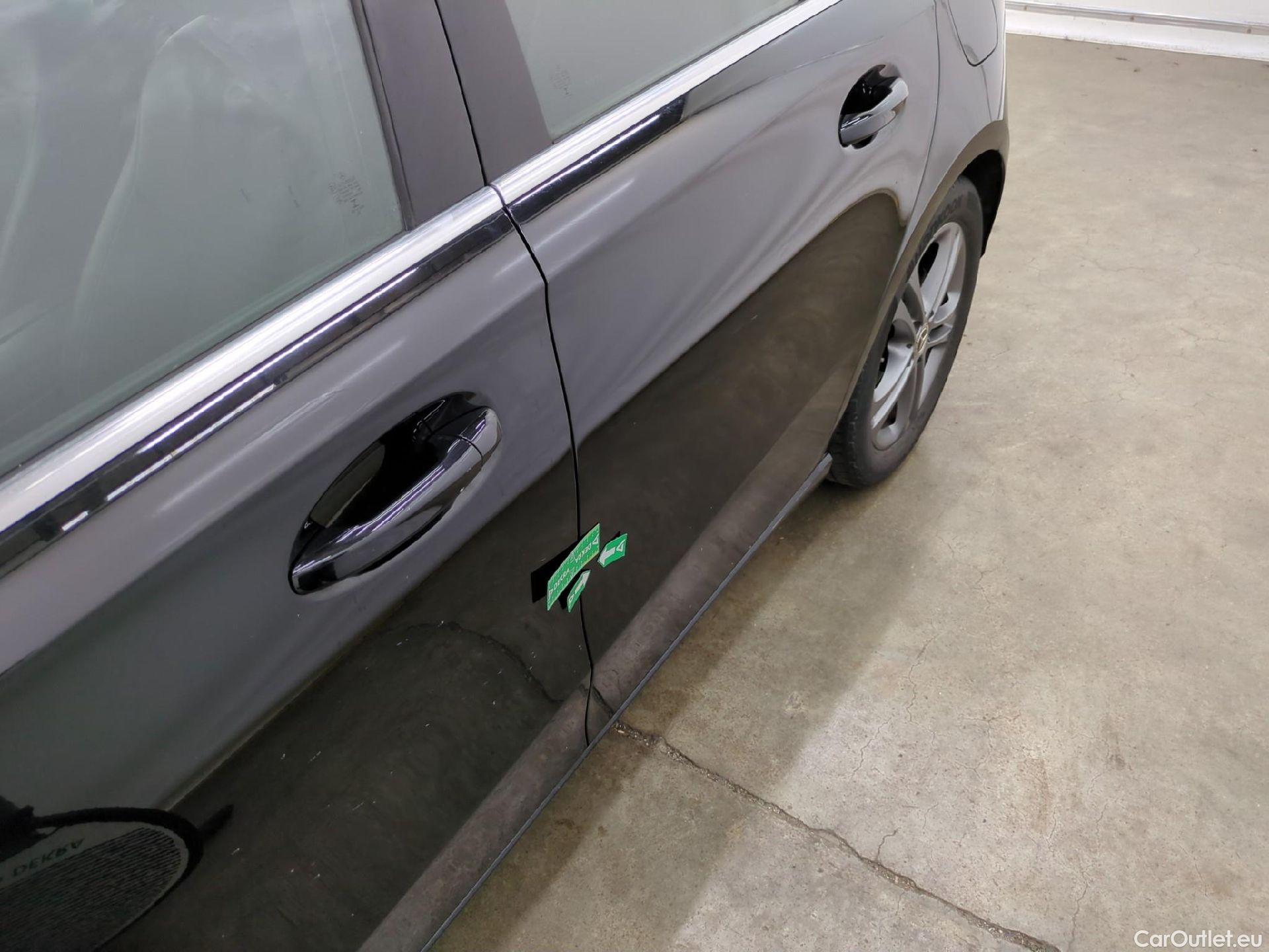  Mercedes  A-Klasse MERCEDES-BENZ Classe A Compact / 2018 / 5P / Berline A 180 d Business Line #51