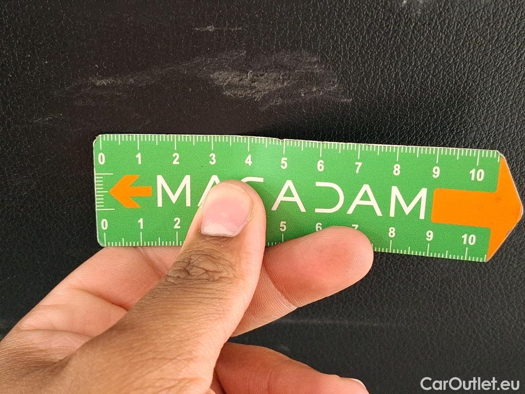  Mercedes  GLA MERCEDES-BENZ  / 2020 / 5P / SUV 2.0  200 D BUSINESS LINE DCT #9