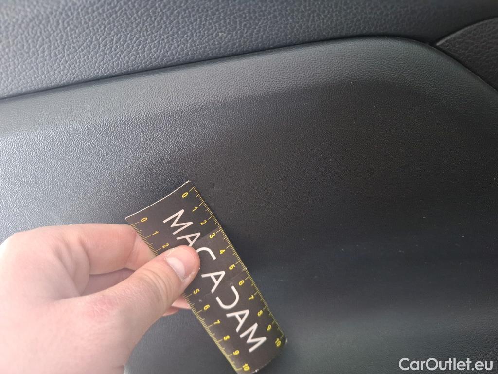  Hyundai  Santa Fe  Intuitive Hybrid 2WD 1.6 T-GDi 230CV BVA6 7 Sieges E6d #92