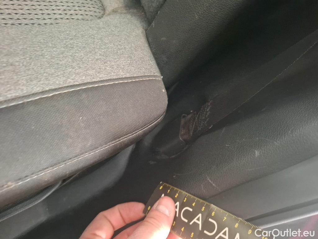  Hyundai  Santa Fe  Intuitive Hybrid 2WD 1.6 T-GDi 230CV BVA6 7 Sieges E6d #89