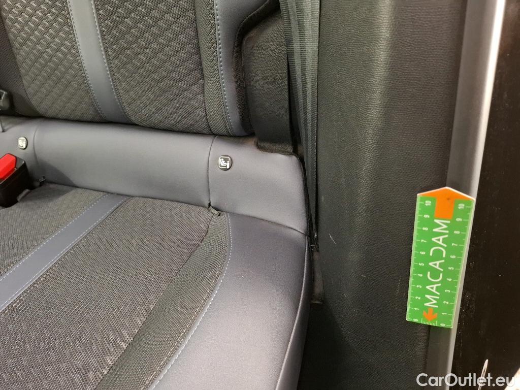  Peugeot  2008  Allure 1.5 HDi 100CV BVM6 E6d #17