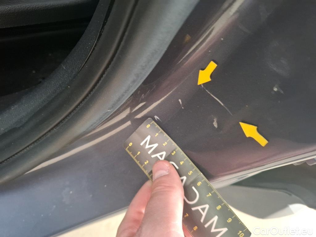  Hyundai  Santa Fe  Intuitive Hybrid 2WD 1.6 T-GDi 230CV BVA6 7 Sieges E6d #62