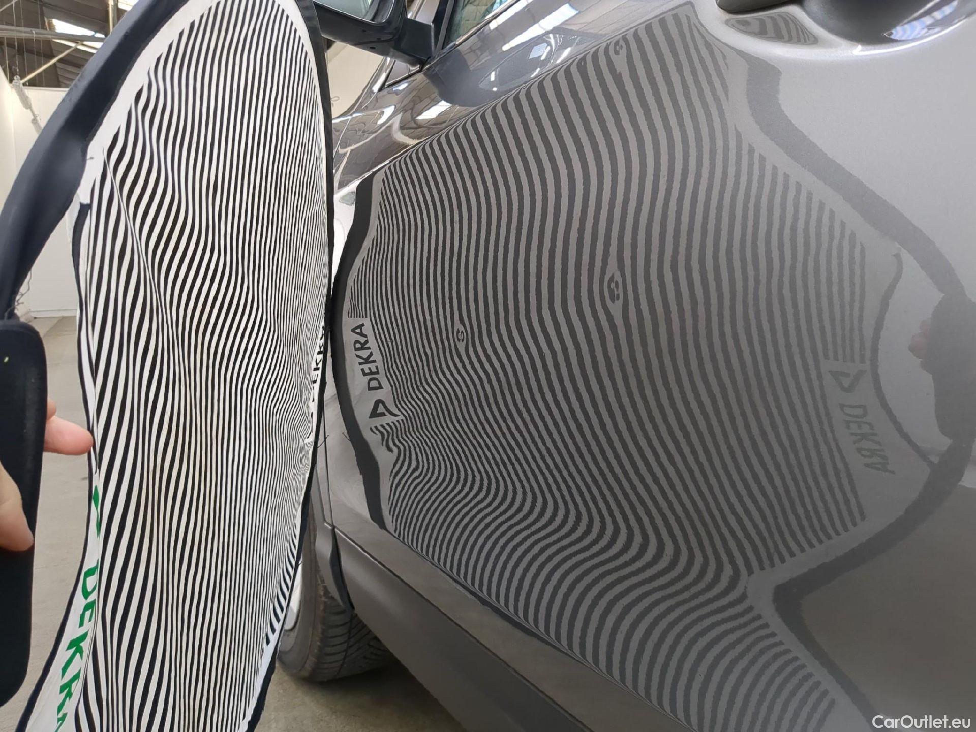  Nissan  Qashqai NISSAN  / 2017 / 5P / Crossover 1.5 DCI 115 DCT Business Edition #37