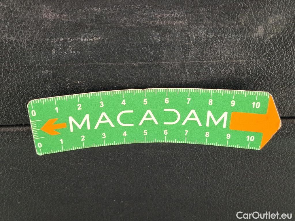  Mercedes  GLA MERCEDES-BENZ  / 2020 / 5P / SUV 2.0  200 D BUSINESS LINE DCT #7