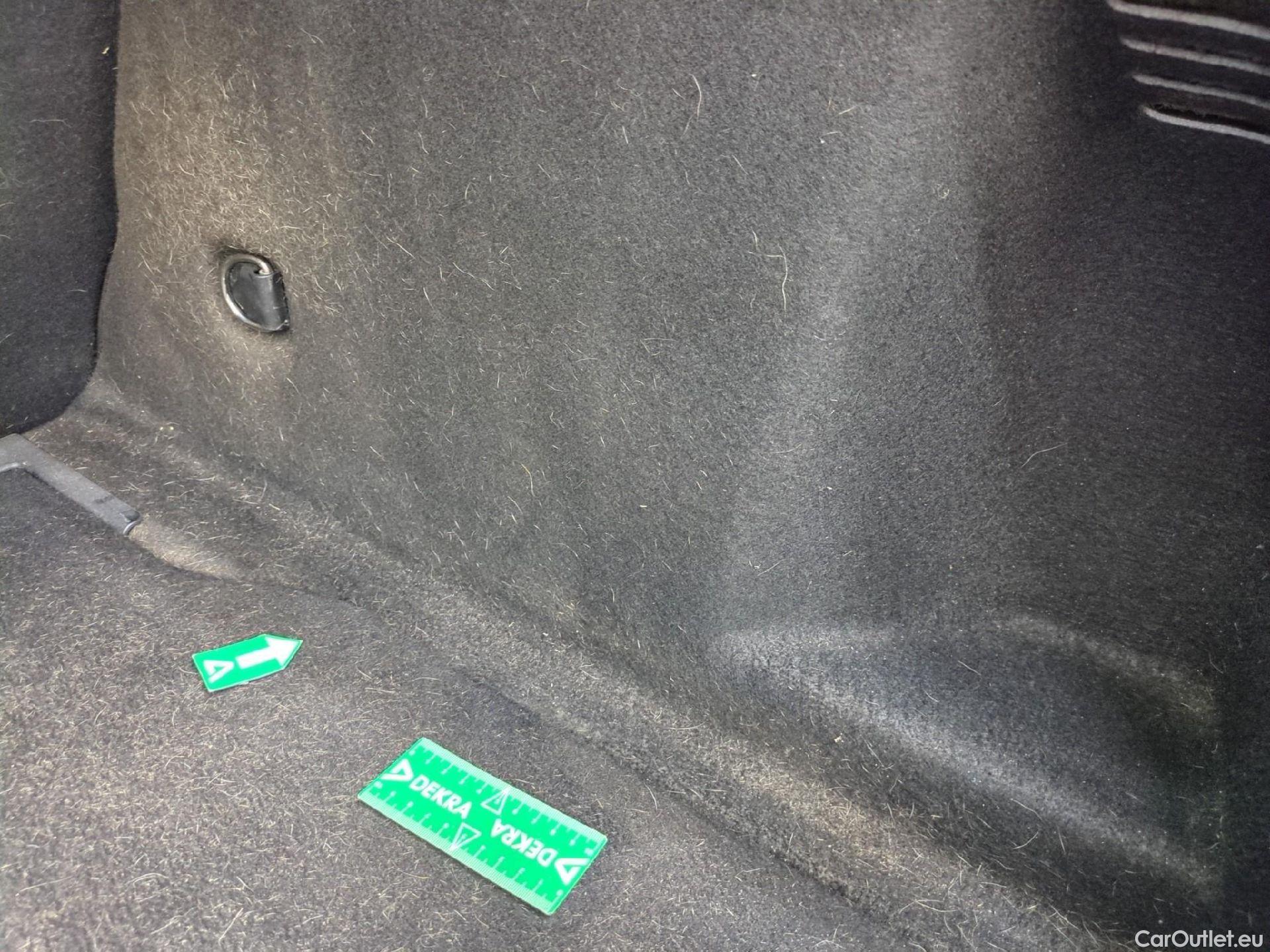  Mercedes  A-Klasse MERCEDES-BENZ Classe A Compact / 2018 / 5P / Berline A 180 d Business Line #12