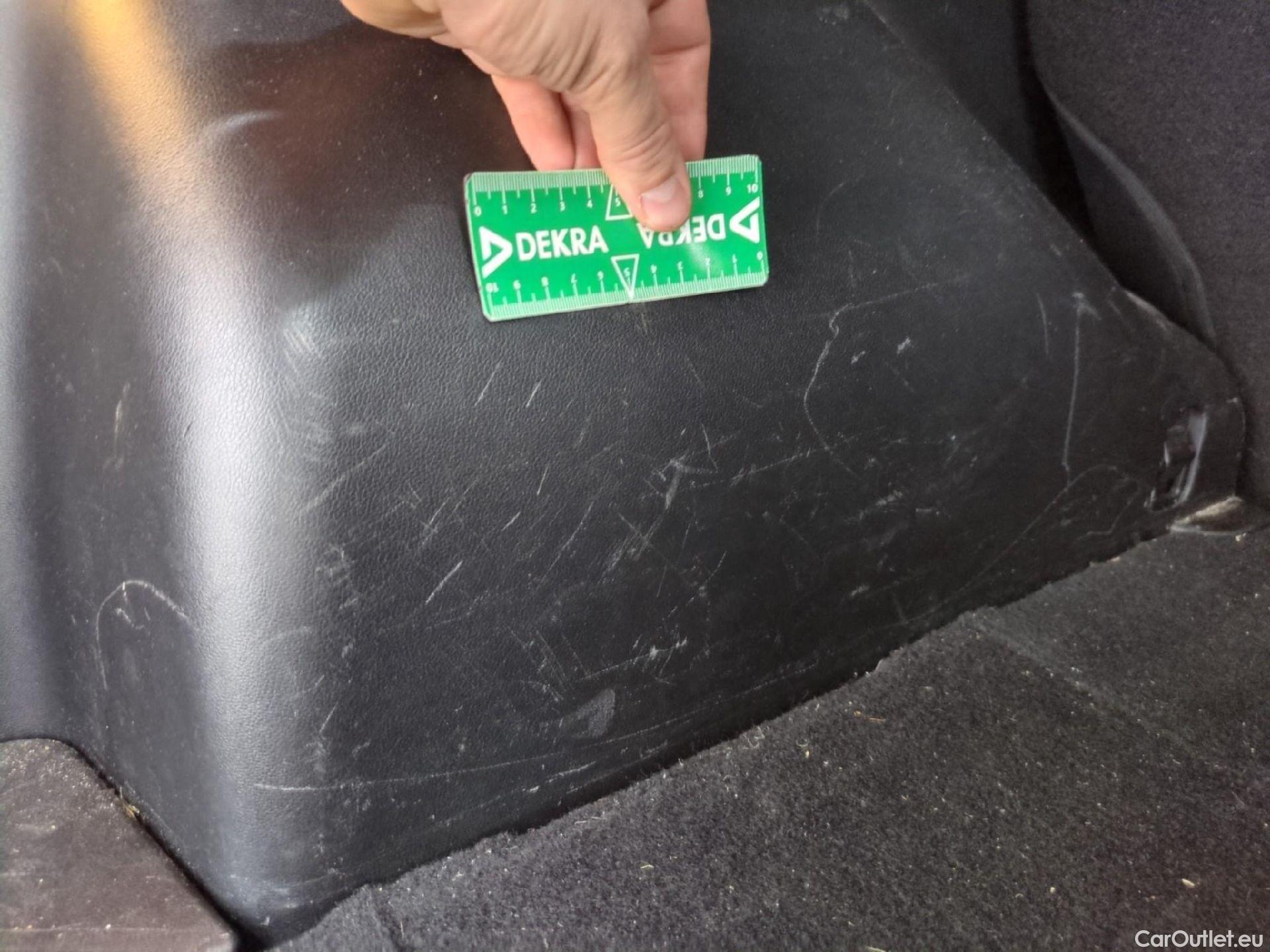  Hyundai  Tucson  Business Mild-Hybrid 2WD 1.6 CRDI 135CV BVA7 E6d #9