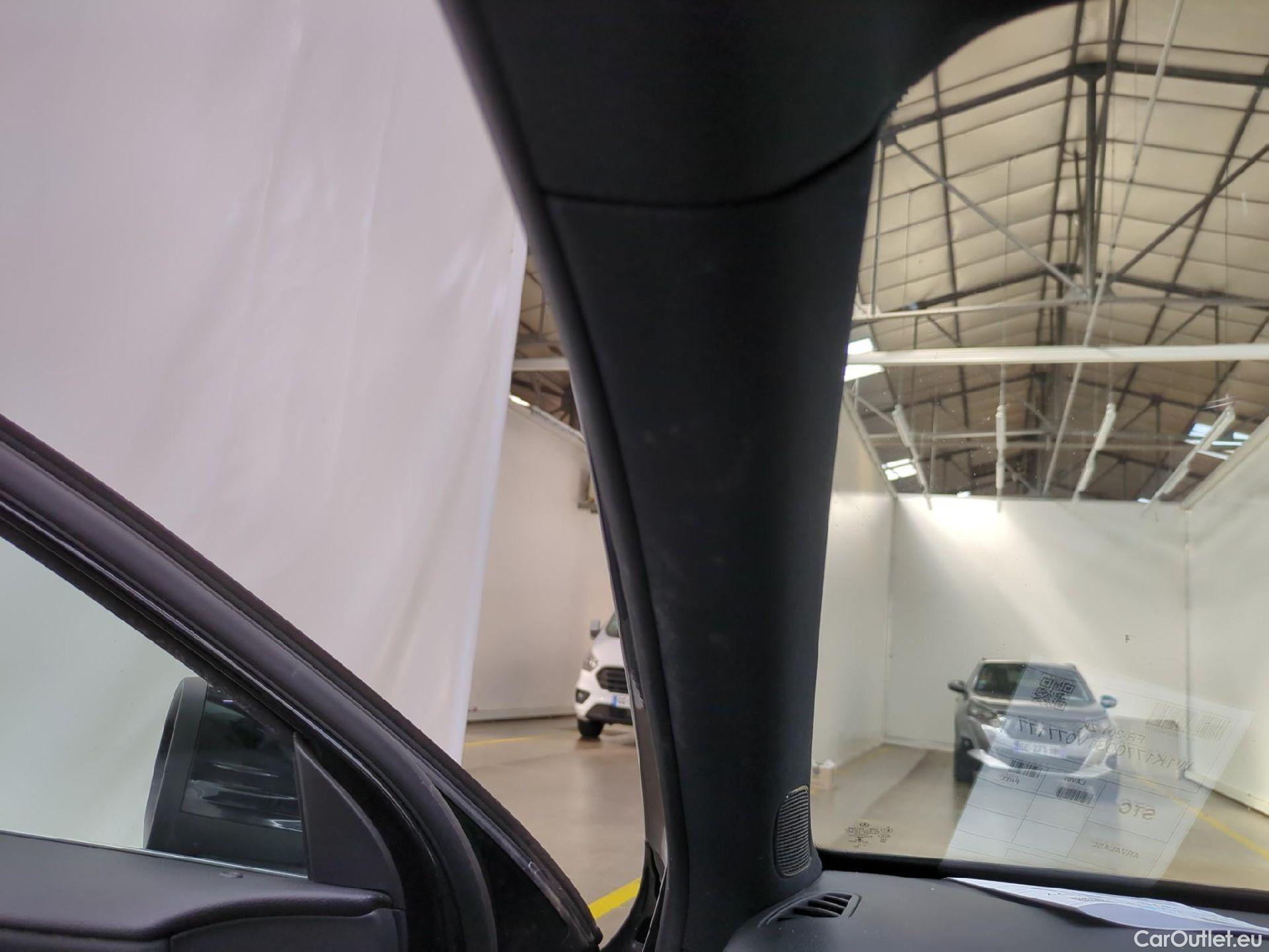  Mercedes  A-Klasse MERCEDES-BENZ Classe A Compact / 2018 / 5P / Berline A 180 d Business Line #14