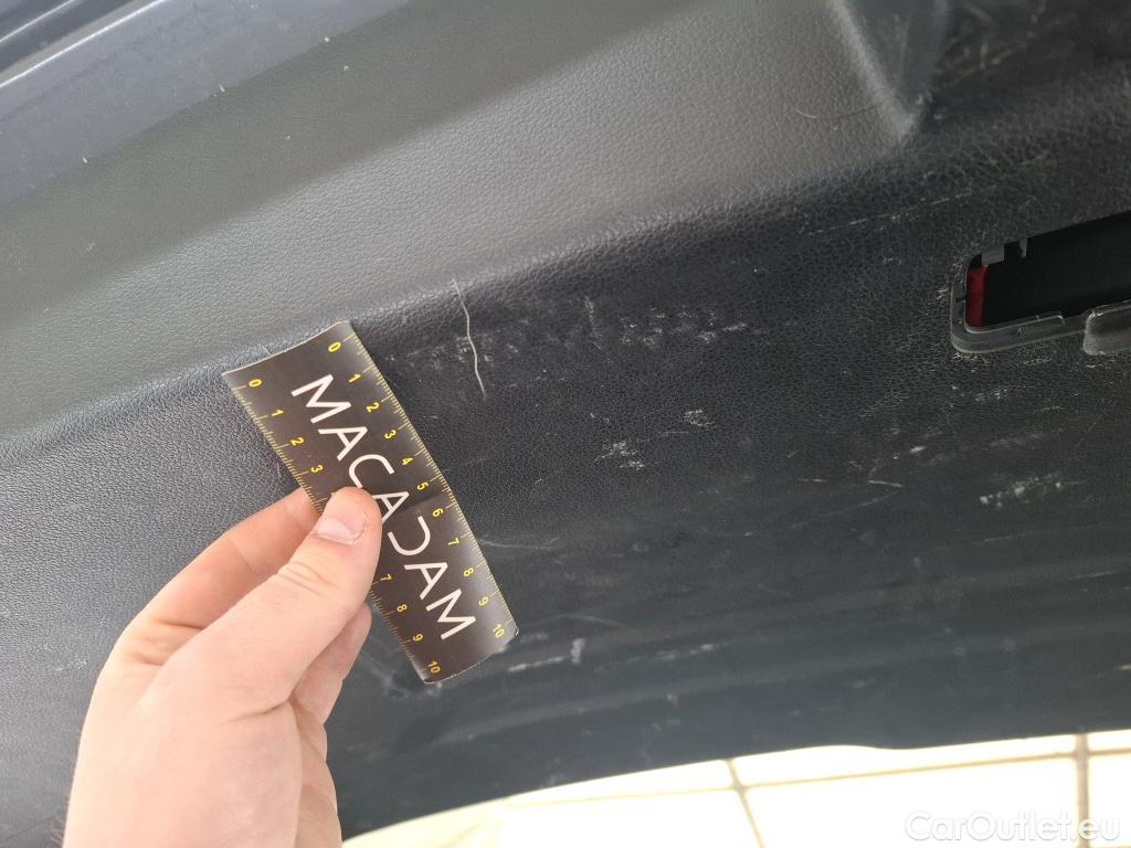  Hyundai  Santa Fe  Intuitive Hybrid 2WD 1.6 T-GDi 230CV BVA6 7 Sieges E6d #82