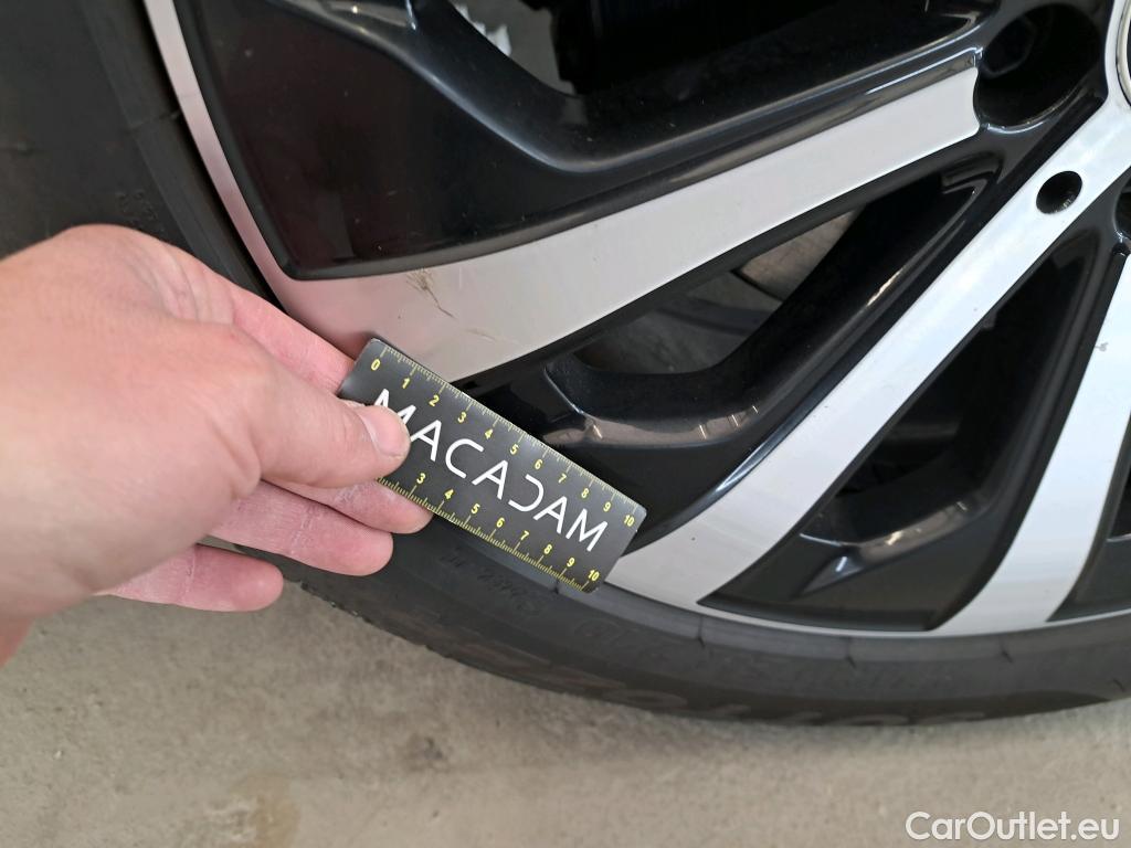  Mercedes  GLB MERCEDES-BENZ  / 2019 / 5P / SUV  200 d Business Line #2