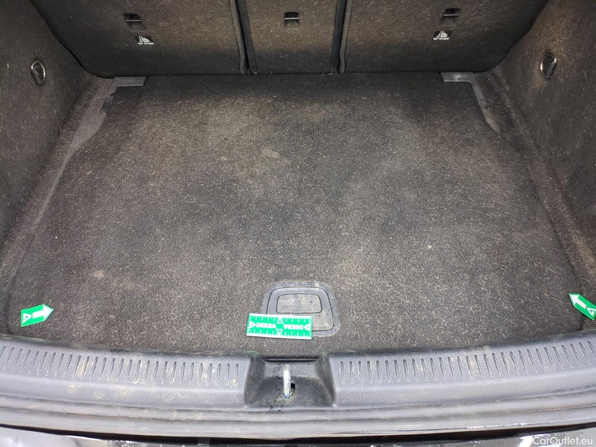  Mercedes  A-Klasse MERCEDES-BENZ Classe A Compact / 2018 / 5P / Berline A 180 d Business Line #7