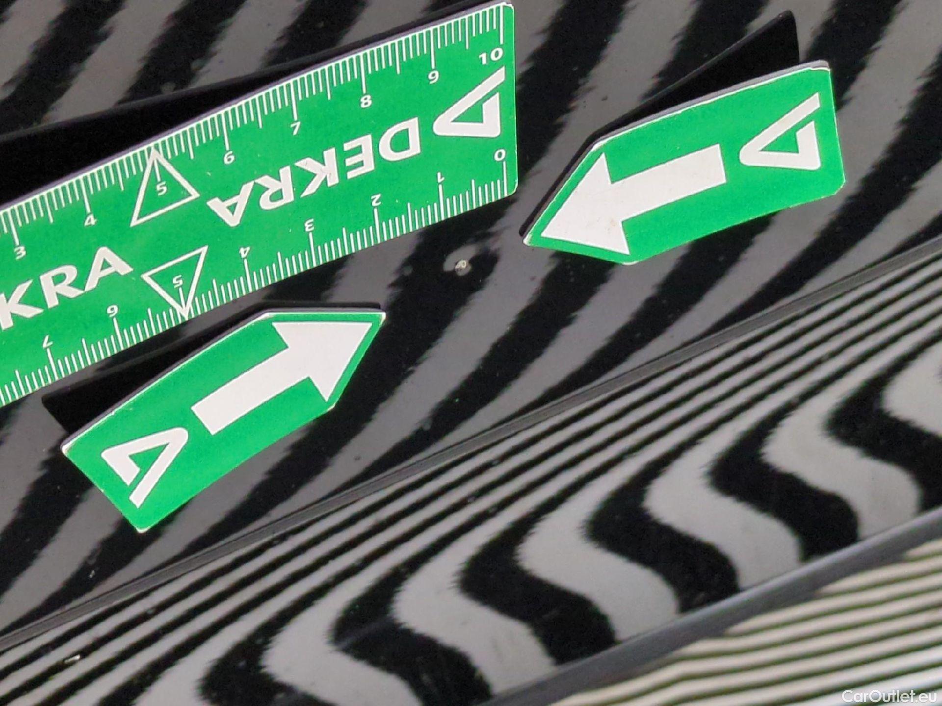  Mercedes  A-Klasse MERCEDES-BENZ Classe A Compact / 2018 / 5P / Berline A 180 d Business Line #43