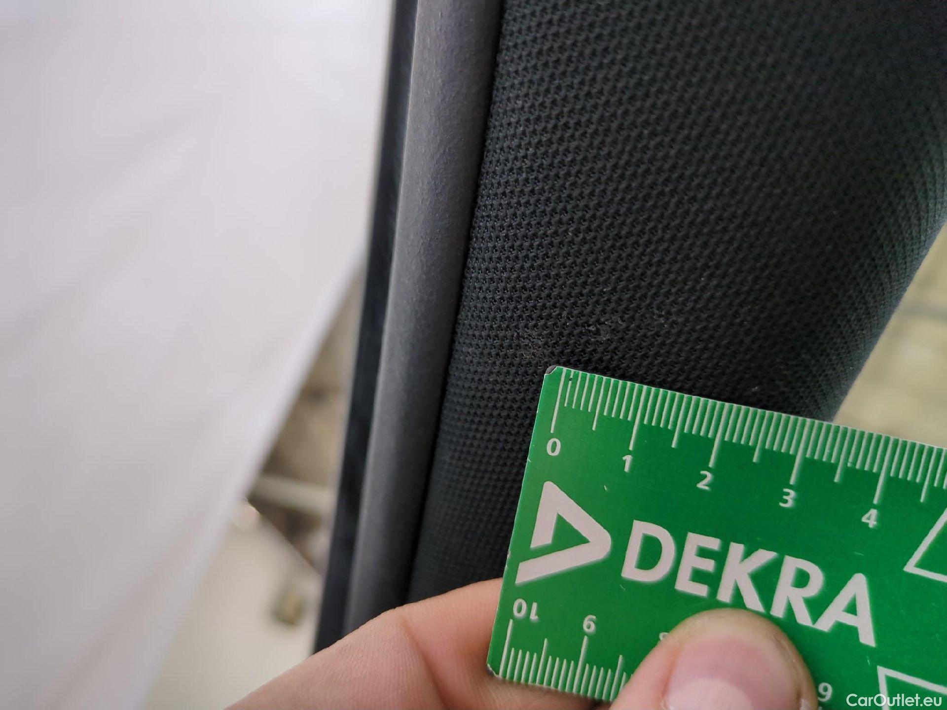  Mercedes  A-Klasse MERCEDES-BENZ Classe A Compact / 2018 / 5P / Berline A 180 d Business Line #17