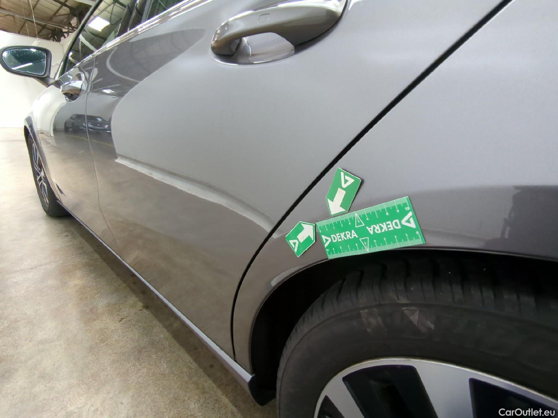  Mercedes  A-Klasse MERCEDES-BENZ Classe A Berline / 2018 / 4P / Berline A 180 d Business Line 7G-DCT #9