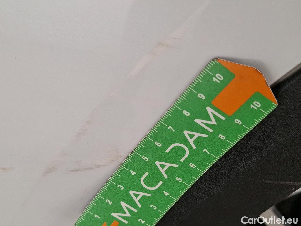  Mercedes  GLA MERCEDES-BENZ  / 2020 / 5P / SUV 2.0  200 D BUSINESS LINE DCT #2