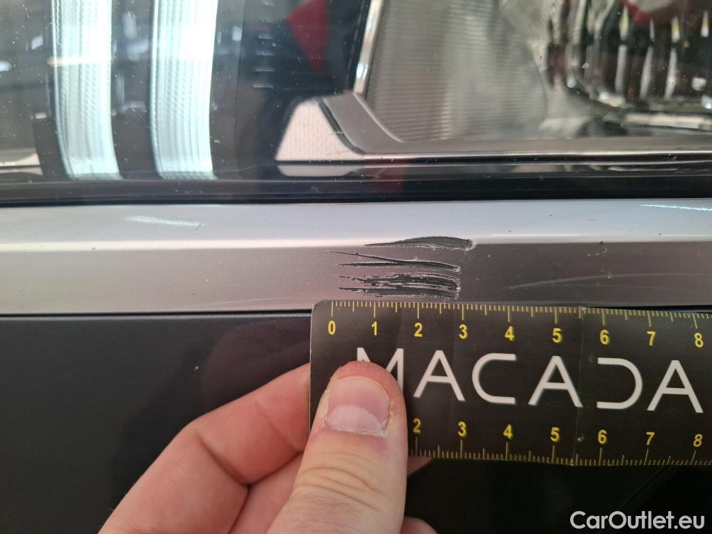  Hyundai  Santa Fe  Intuitive Hybrid 2WD 1.6 T-GDi 230CV BVA6 7 Sieges E6d #108