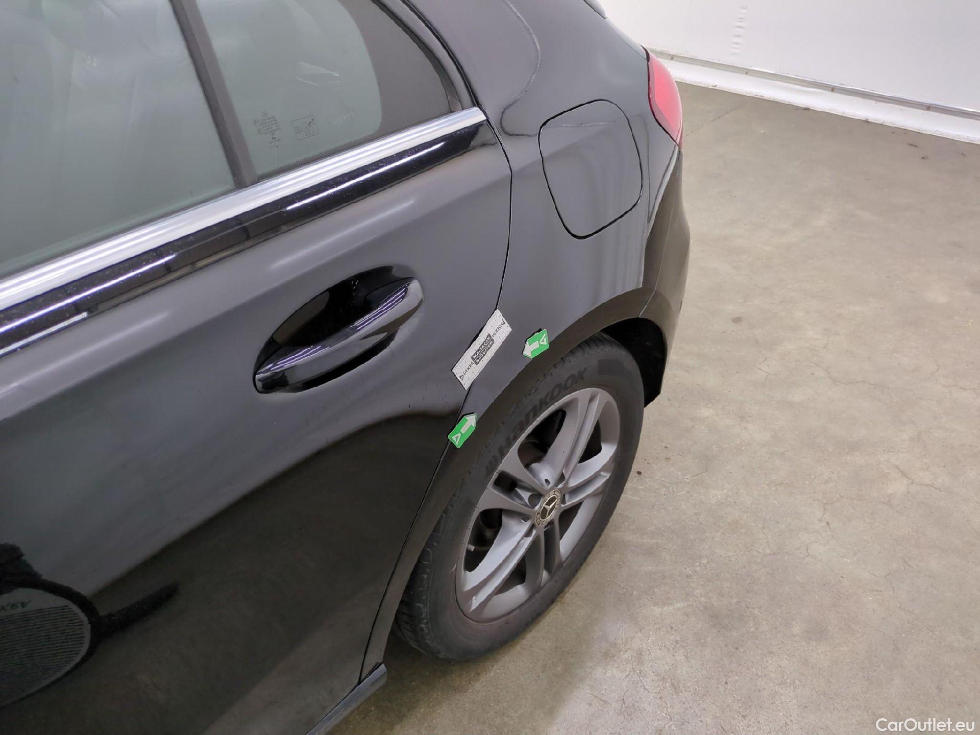  Mercedes  A-Klasse MERCEDES-BENZ Classe A Compact / 2018 / 5P / Berline A 180 d Business Line #54