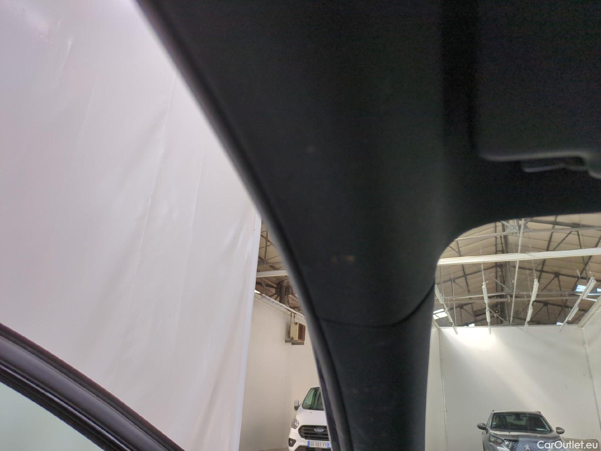  Mercedes  A-Klasse MERCEDES-BENZ Classe A Compact / 2018 / 5P / Berline A 180 d Business Line #18