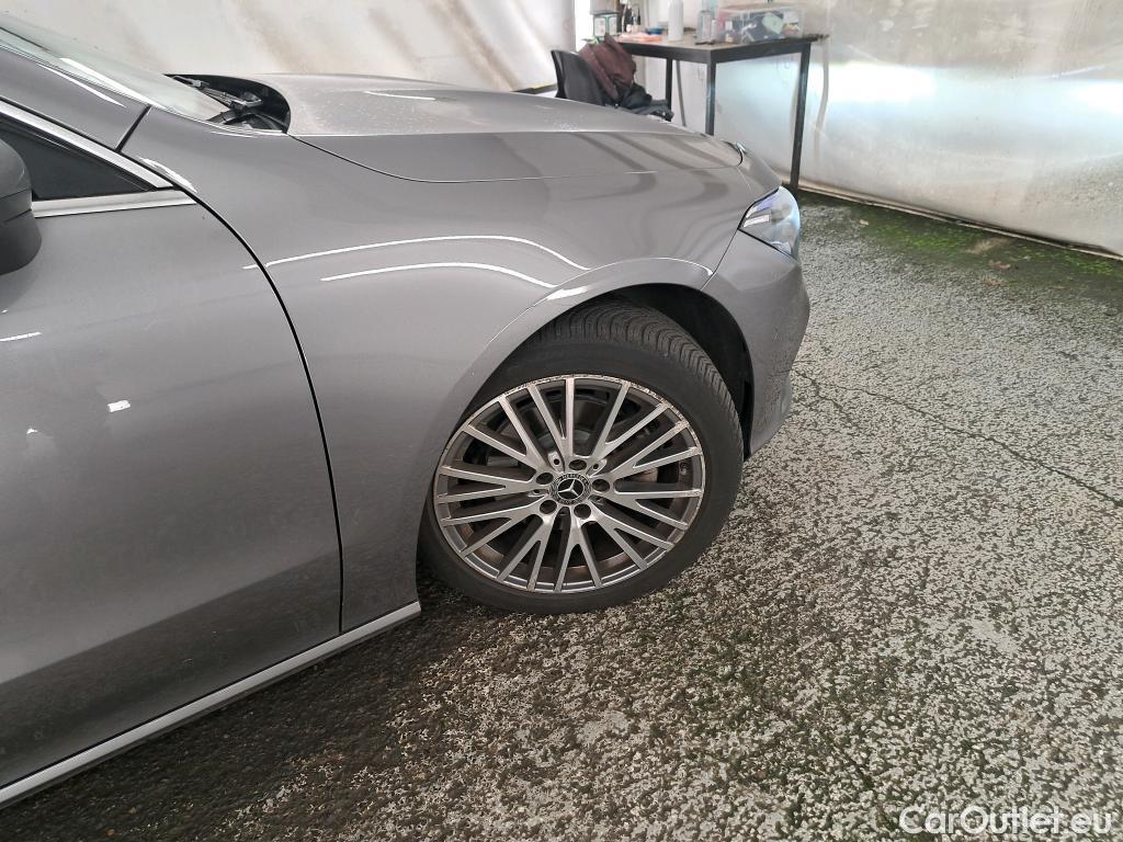  Mercedes  CLA-Klasse MERCEDES-BENZ CLA Shooting Brake / 2019 / 5P / Break CLA 200 d Business Line BA8 #7