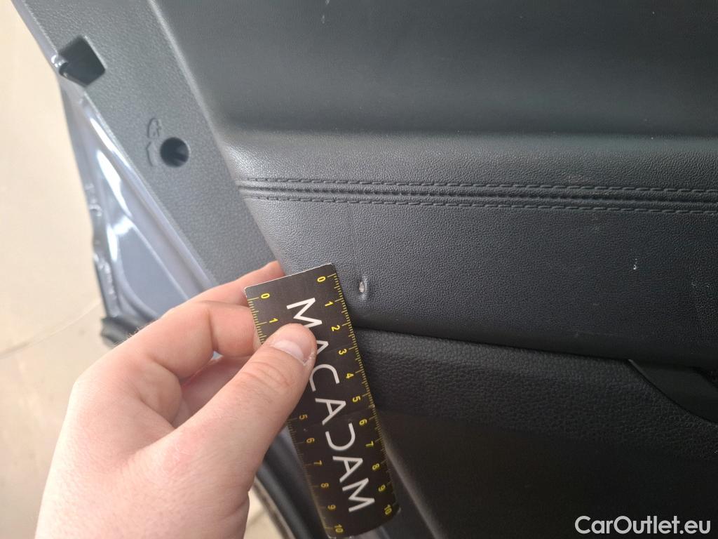  Hyundai  Santa Fe  Intuitive Hybrid 2WD 1.6 T-GDi 230CV BVA6 7 Sieges E6d #94