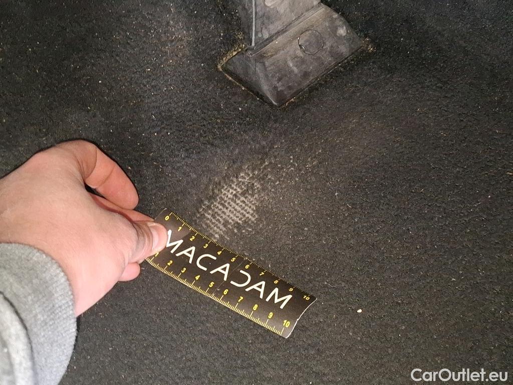  Hyundai  Santa Fe  Intuitive Hybrid 2WD 1.6 T-GDi 230CV BVA6 7 Sieges E6d #79