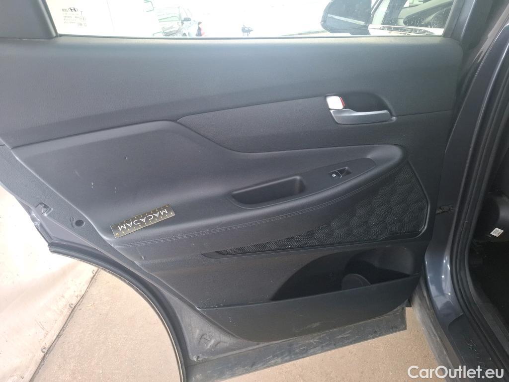  Hyundai  Santa Fe  Intuitive Hybrid 2WD 1.6 T-GDi 230CV BVA6 7 Sieges E6d #91