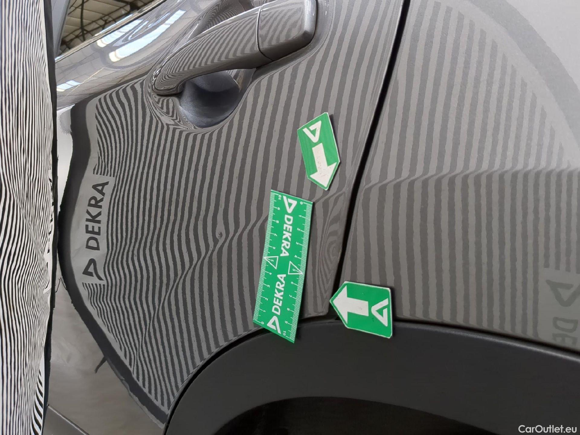  Nissan  Qashqai NISSAN  / 2017 / 5P / Crossover 1.5 DCI 115 DCT Business Edition #40