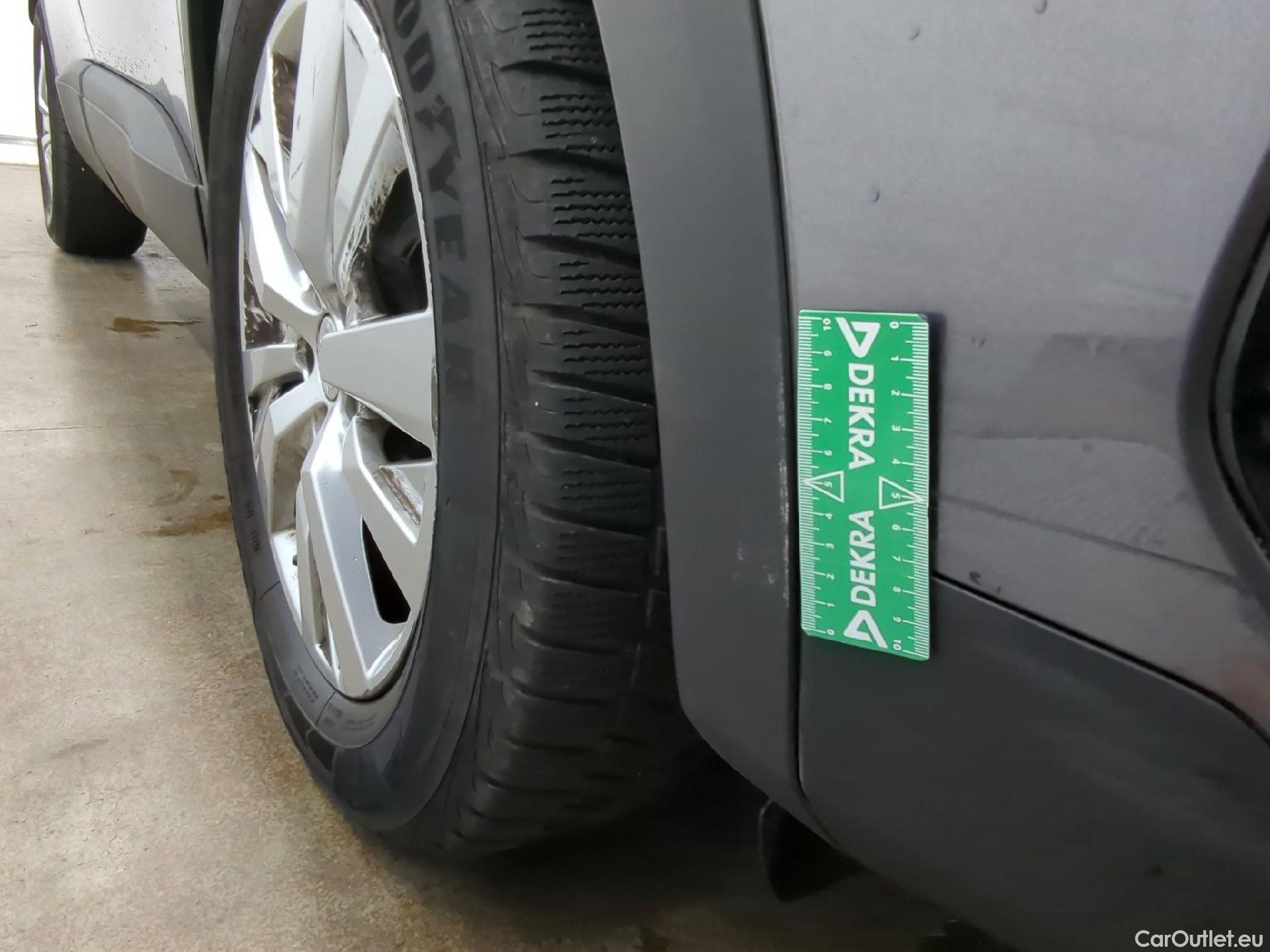  Peugeot  3008  Active Pack 1.5 HDi 130CV BVM6 E6d #39