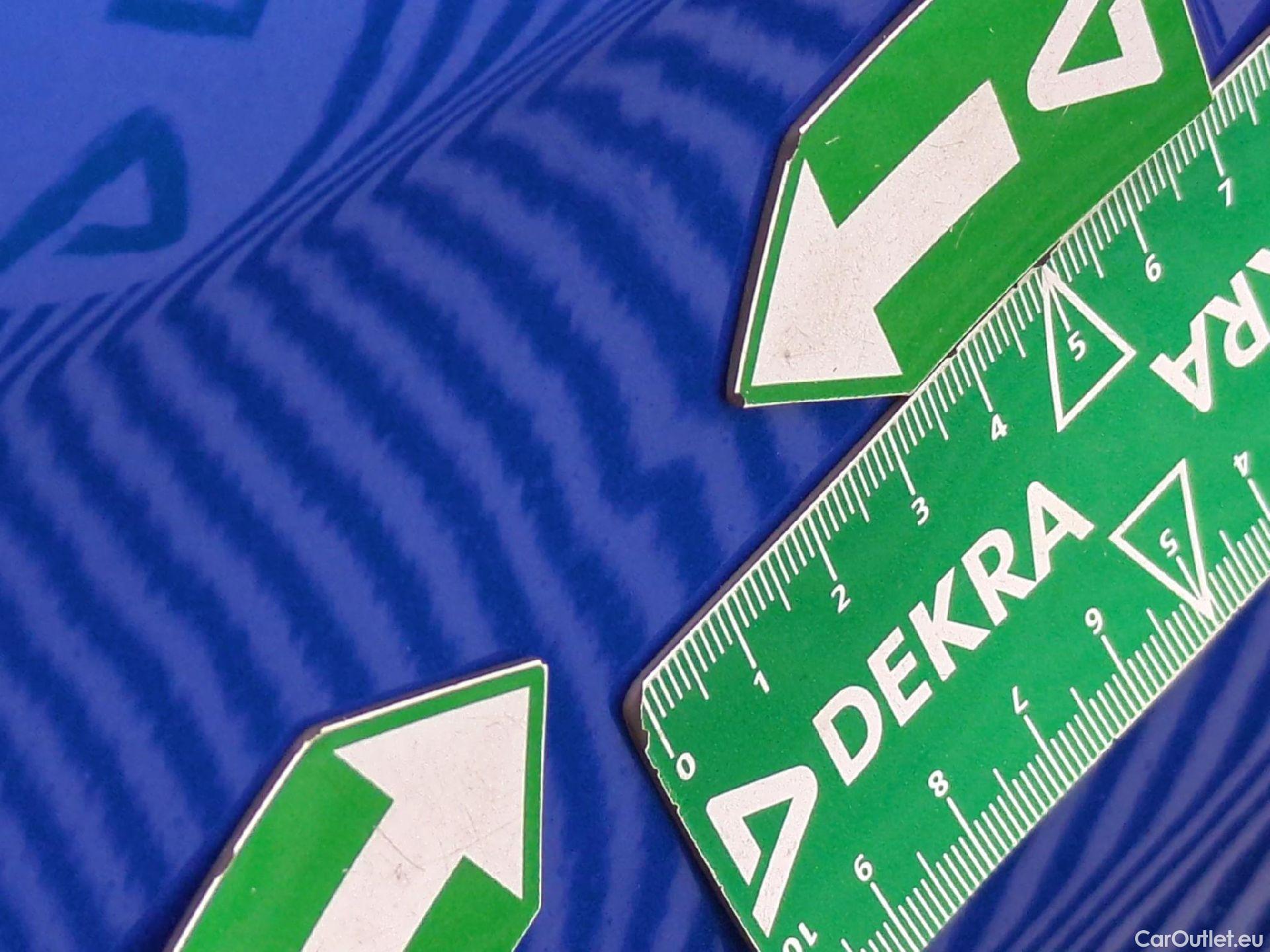  Peugeot  3008  Active Pack 1.5 HDi 130CV BVM6 E6d #18