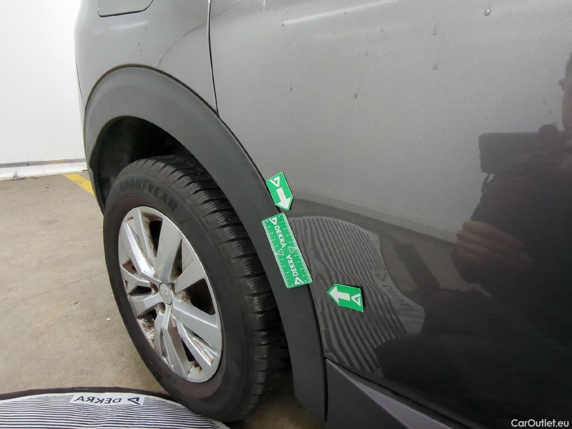  Peugeot  3008  Active Pack 1.5 HDi 130CV BVM6 E6d #30