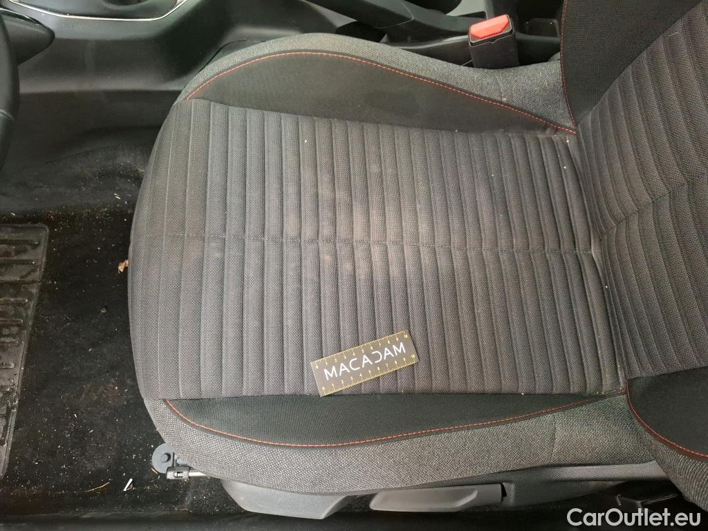  Peugeot  208  Active Pack 1.5 HDi 100CV BVM6 E6d #18