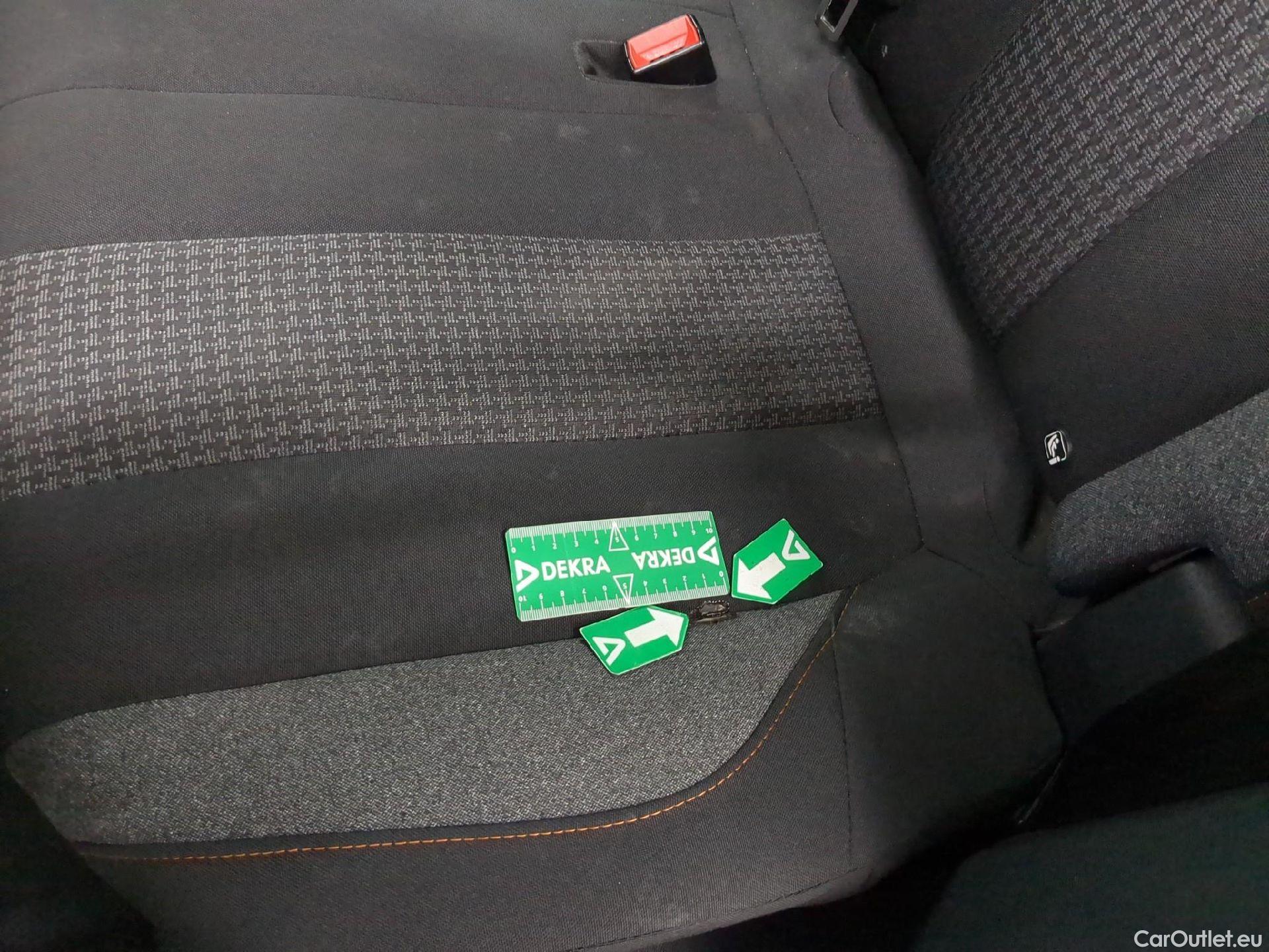  Peugeot  3008  Active Pack 1.5 HDi 130CV BVM6 E6d #3