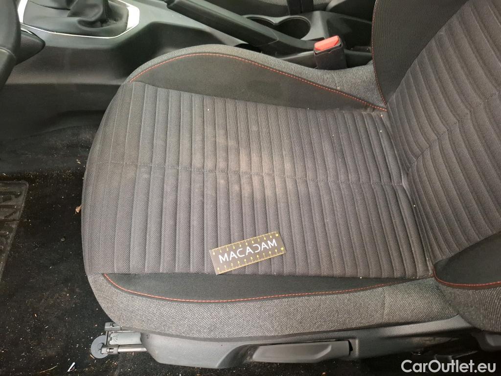  Peugeot  208  Active Pack 1.5 HDi 100CV BVM6 E6d #17