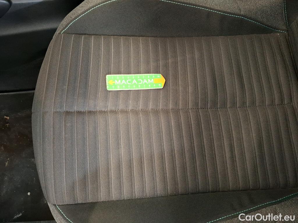  Peugeot  208  Style 1.5 HDi 100CV BVM6 E6d #15