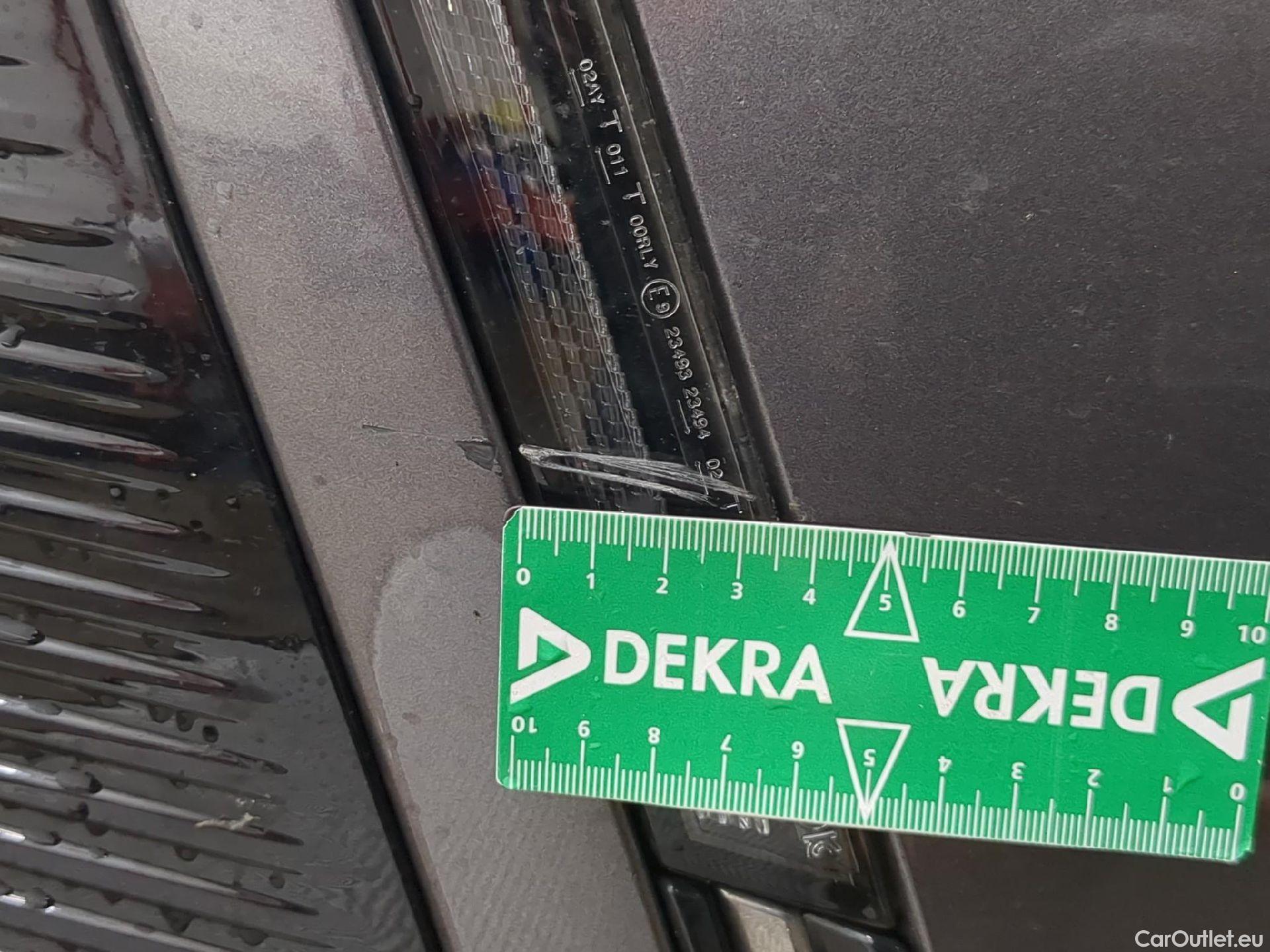  Peugeot  3008  Active Pack 1.5 HDi 130CV BVM6 E6d #52