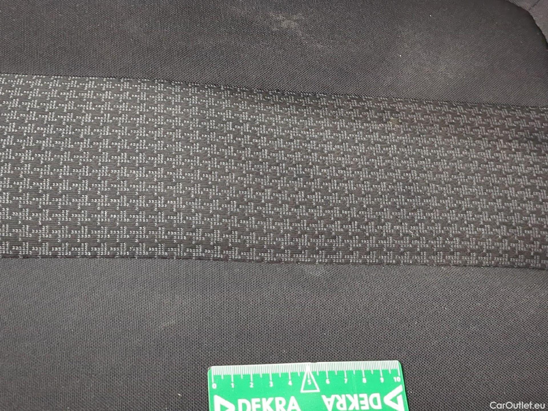  Peugeot  3008  Active Pack 1.5 HDi 130CV BVM6 E6d #9